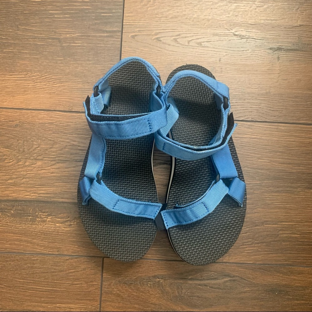 Teva Platforms Sandals Size 7